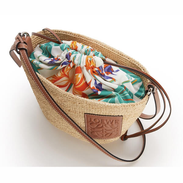 2020SS ロエベ かごバッグ 偽物 ポシェット ドローストリングバッグ 328.33AC70